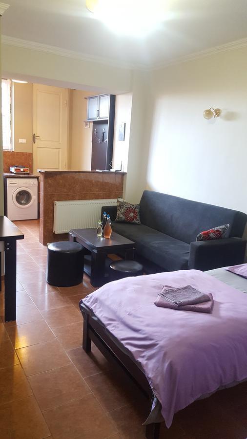 Ferienwohnung Vazi Tbilisi Exterior foto